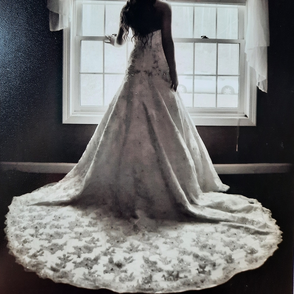 Allure Couture Bridals C171 Gown